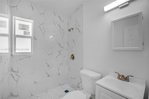 Снять в аренду виллу или дом в Майами, Флорида 2 спальни, 177.44м2, № 2003806 - фото 13