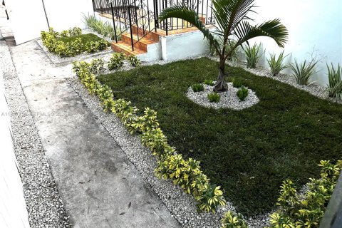 Снять в аренду виллу или дом в Майами, Флорида 2 спальни, 177.44м2, № 2003806 - фото 7