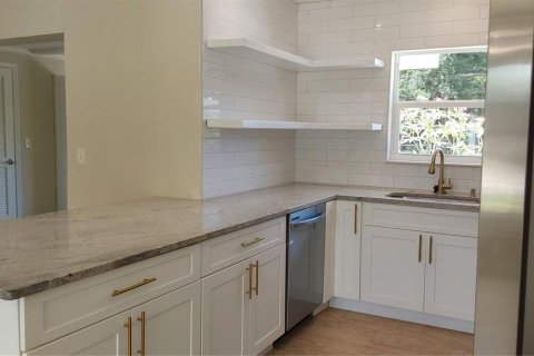 Casa en venta en Clearwater, Florida, 3 dormitorios, 137.12 m2 № 1842124 - foto 9