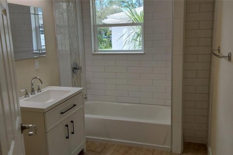 Casa en venta en Clearwater, Florida, 3 dormitorios, 137.12 m2 № 1842124 - foto 18