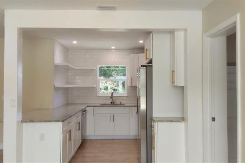 Casa en venta en Clearwater, Florida, 3 dormitorios, 137.12 m2 № 1842124 - foto 8