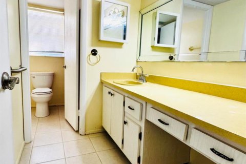 Купить кондоминиум в Ройял-Палм-Бич, Флорида 3 комнаты, 61.32м2, № 2082870 - фото 7