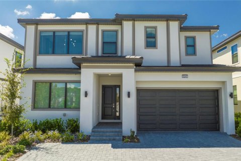 House in Orlando, Florida 12 bedrooms, 406.82 sq.m. № 1563191 - photo 1