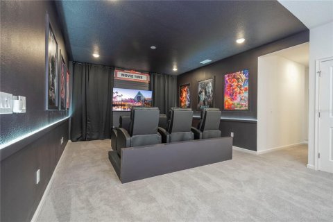 House in Orlando, Florida 12 bedrooms, 406.82 sq.m. № 1563191 - photo 30