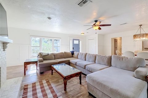Casa en venta en Crystal River, Florida, 3 dormitorios, 185.62 m2 № 2302867 - foto 15
