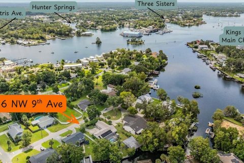 Casa en venta en Crystal River, Florida, 3 dormitorios, 185.62 m2 № 2302867 - foto 4