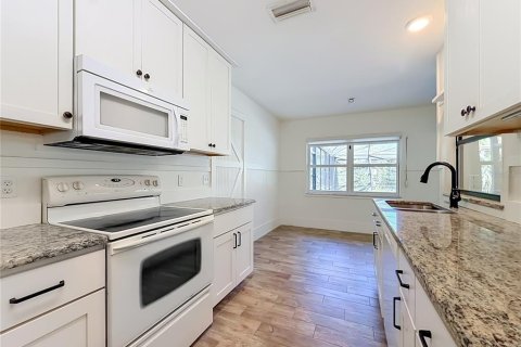 Casa en venta en Crystal River, Florida, 3 dormitorios, 185.62 m2 № 2302867 - foto 24