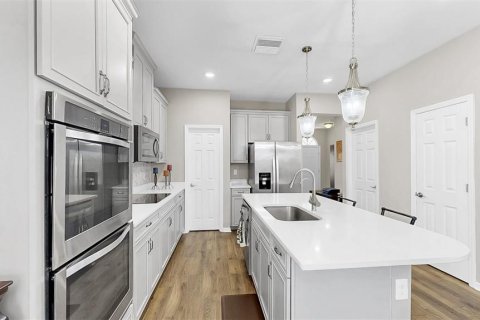 House in Riverview, Florida 4 bedrooms, 236.53 sq.m. № 1751789 - photo 6