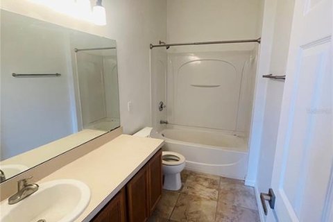 House in Kissimmee, Florida 4 bedrooms, 182.09 sq.m. № 1687547 - photo 9