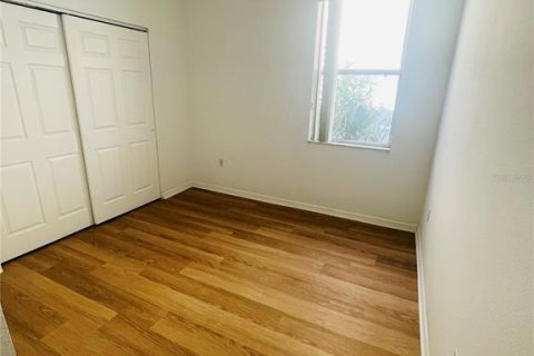 House in Kissimmee, Florida 4 bedrooms, 182.09 sq.m. № 1687547 - photo 8