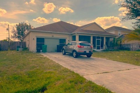 Casa en venta en Saint Lucie, Florida, 4 dormitorios, 207.73 m2 № 1746921 - foto 3