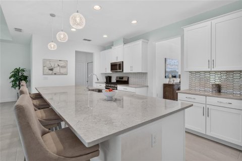 Casa en venta en Mount Dora, Florida, 5 dormitorios, 308.53 m2 № 2309872 - foto 7