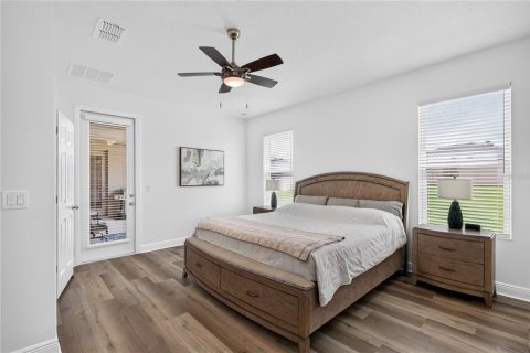 Casa en venta en Mount Dora, Florida, 5 dormitorios, 308.53 m2 № 2309872 - foto 16