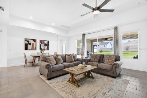 Casa en venta en Mount Dora, Florida, 5 dormitorios, 308.53 m2 № 2309872 - foto 13