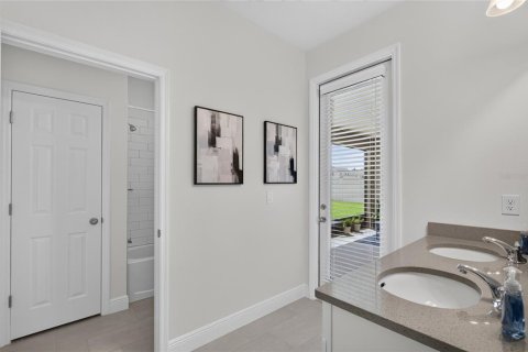 Casa en venta en Mount Dora, Florida, 5 dormitorios, 308.53 m2 № 2309872 - foto 27