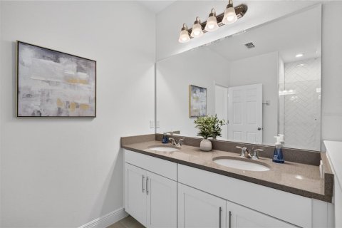 Casa en venta en Mount Dora, Florida, 5 dormitorios, 308.53 m2 № 2309872 - foto 19