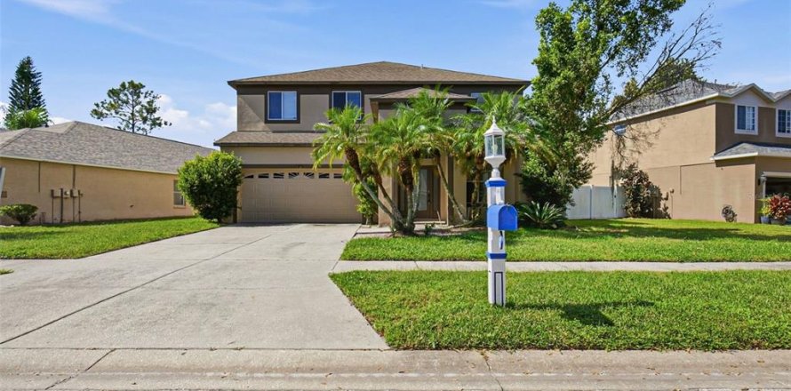 Villa ou maison à Lutz, Floride 4 chambres, 276.85 m2 № 2433515