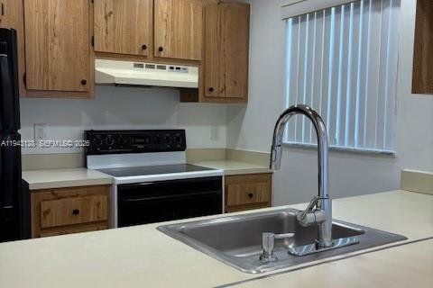 Copropriété à louer à Sunrise, Floride: 1 chambre, 51.1 m2 № 1999491 - photo 18