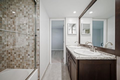 Condo in Fort Lauderdale, Florida, 2 bedrooms  № 2263808 - photo 15