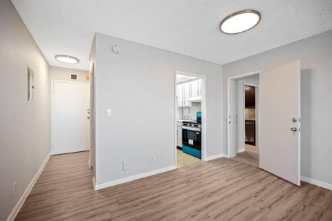 Condo in Fort Lauderdale, Florida, 2 bedrooms  № 2263808 - photo 22