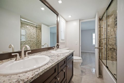 Condo in Fort Lauderdale, Florida, 2 bedrooms  № 2263808 - photo 16