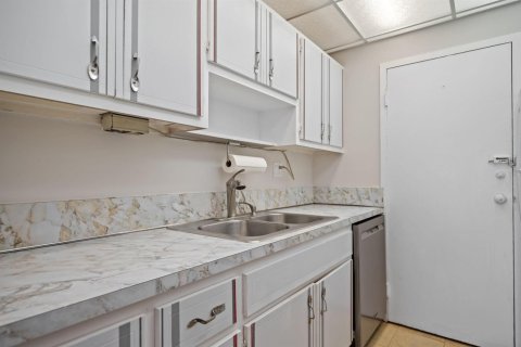 Condo in Fort Lauderdale, Florida, 2 bedrooms  № 2263808 - photo 28