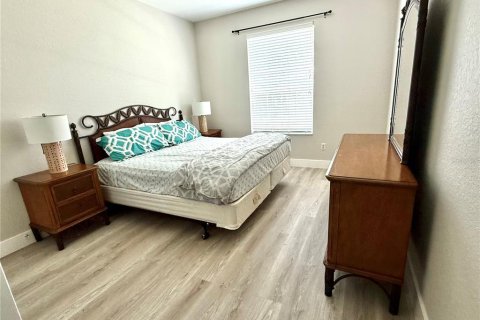 Condo in Orlando, Florida, 3 bedrooms  № 2218949 - photo 11