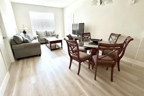 Condo in Orlando, Florida, 3 bedrooms  № 2218949 - photo 9