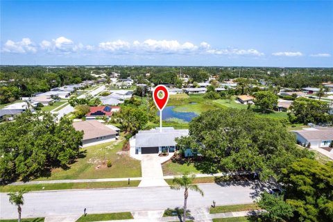 Villa ou maison à vendre à Sarasota, Floride: 3 chambres, 175.59 m2 № 1785525 - photo 5