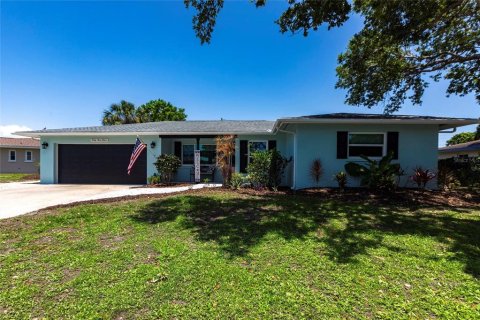 Villa ou maison à vendre à Sarasota, Floride: 3 chambres, 175.59 m2 № 1785525 - photo 2