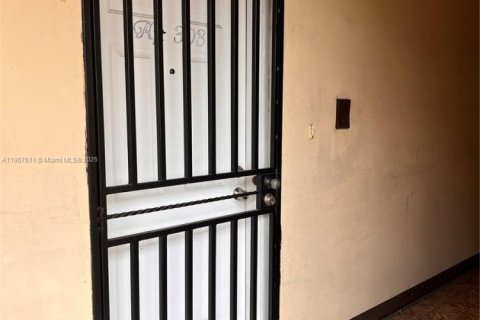 Снять в аренду кондоминиум в Майами, Флорида 1 спальня, 63.92м2, № 1963930 - фото 10