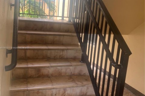 Снять в аренду кондоминиум в Майами, Флорида 1 спальня, 63.92м2, № 1963930 - фото 8