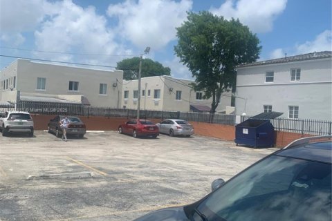 Снять в аренду кондоминиум в Майами, Флорида 1 спальня, 63.92м2, № 1963930 - фото 4