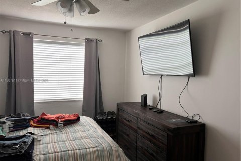 Снять в аренду кондоминиум в Майами, Флорида 1 спальня, 63.92м2, № 1963930 - фото 17
