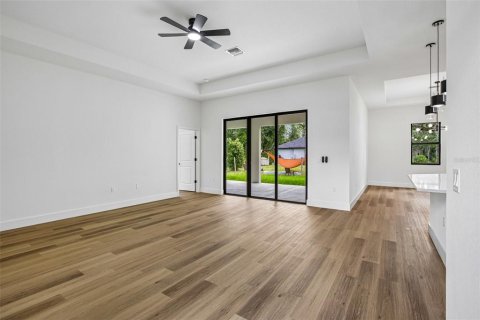 House in North Port, Florida 3 bedrooms, 182.92 sq.m. № 2233411 - photo 9
