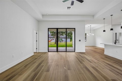House in North Port, Florida 3 bedrooms, 182.92 sq.m. № 2233411 - photo 4