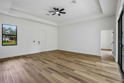House in North Port, Florida 3 bedrooms, 182.92 sq.m. № 2233411 - photo 8