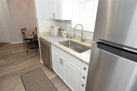 Condominio en alquiler en Tampa, Florida, 1 dormitorio, 78.41 m2 № 2109654 - foto 11