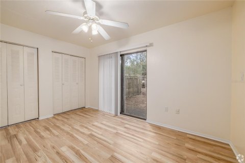 Propiedad comercial en venta en Gainesville, Florida, 571.16 m2 № 2155720 - foto 4