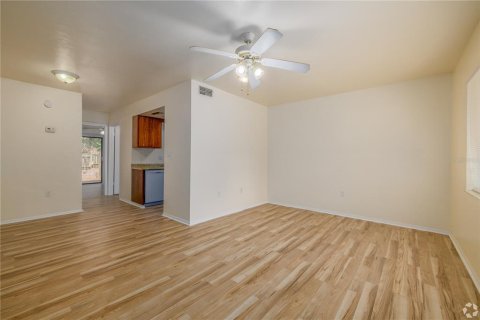 Propiedad comercial en venta en Gainesville, Florida, 571.16 m2 № 2155720 - foto 7