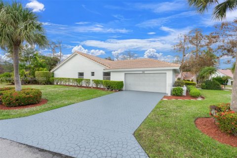 House in Tamarac, Florida 3 bedrooms, 191.38 sq.m. № 2003572 - photo 6