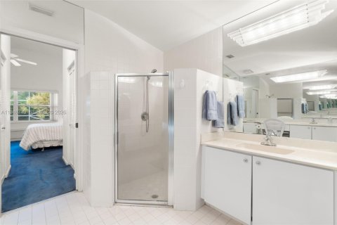 House in Tamarac, Florida 3 bedrooms, 191.38 sq.m. № 2003572 - photo 24