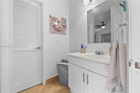 Villa ou maison à vendre à Homestead, Floride: 2 chambres, 93.92 m2 № 1930911 - photo 21