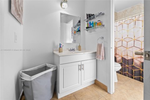 Villa ou maison à vendre à Homestead, Floride: 2 chambres, 93.92 m2 № 1930911 - photo 22