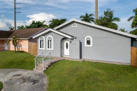 Villa ou maison à vendre à Homestead, Floride: 2 chambres, 93.92 m2 № 1930911 - photo 4