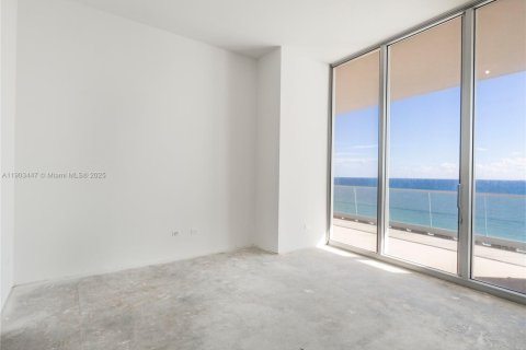 Condo in Sunny Isles Beach, Florida, 4 bedrooms № 2088816 - photo 9