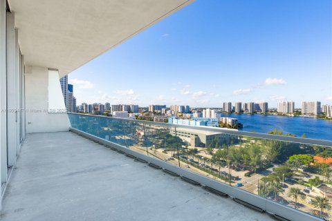 Condo in Sunny Isles Beach, Florida, 4 bedrooms № 2088816 - photo 17