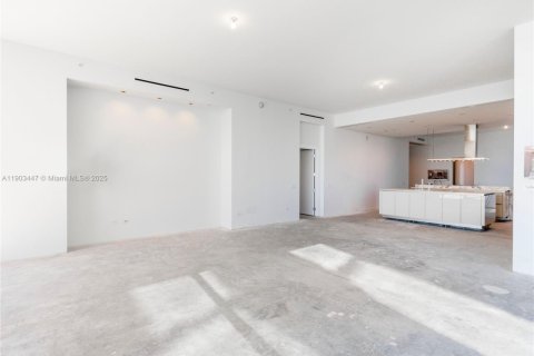 Condo in Sunny Isles Beach, Florida, 4 bedrooms № 2088816 - photo 13