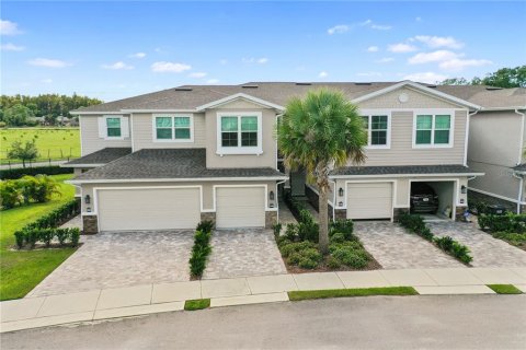 Townhouse in New Port Richey, Florida 2 bedrooms, 140.38 sq.m. № 1876254 - photo 2