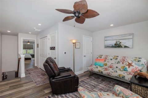 Townhouse in New Port Richey, Florida 2 bedrooms, 140.38 sq.m. № 1876254 - photo 28